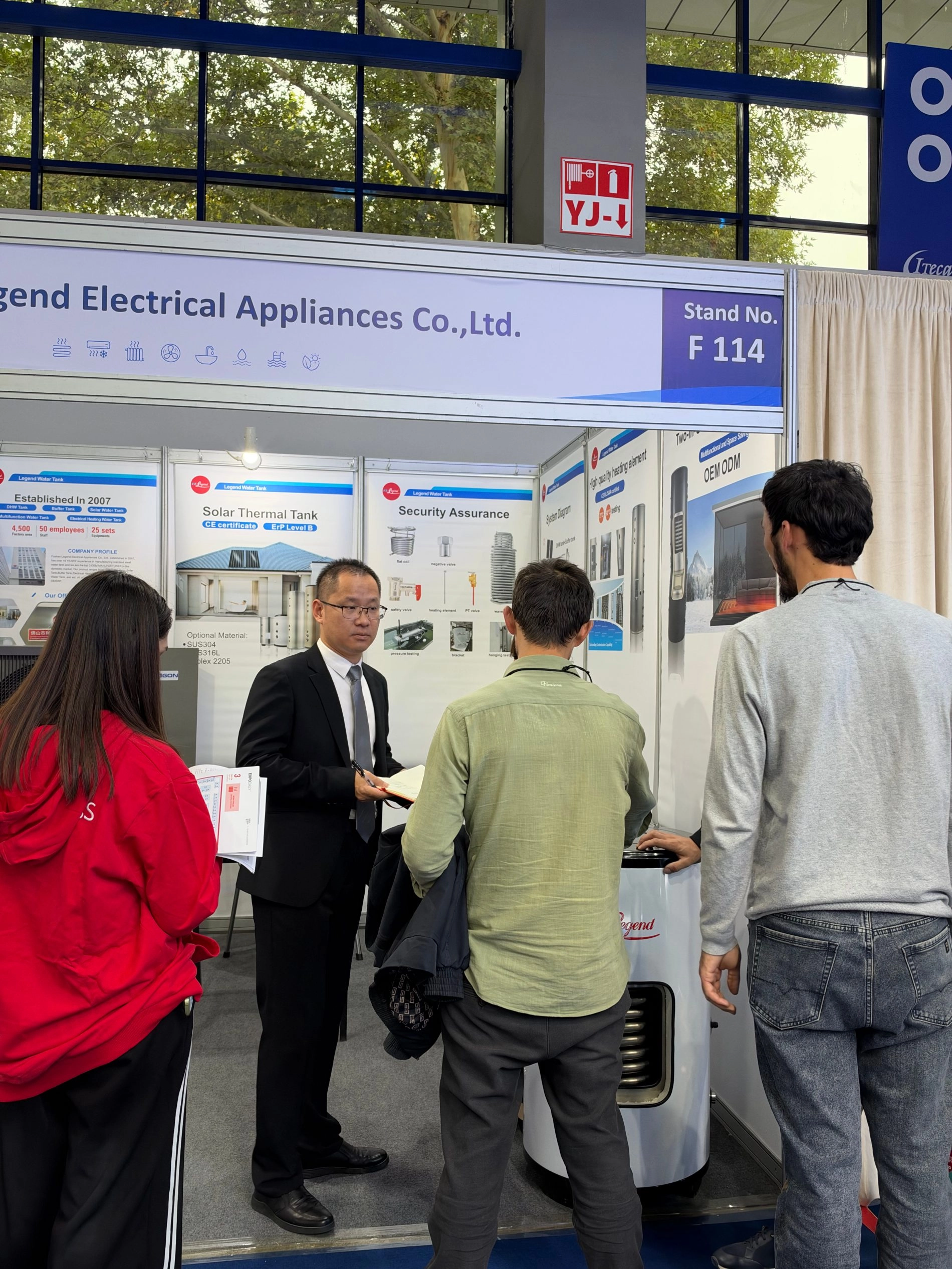 Rezervor de apă Legend la Expoziția Aqua Therm Tashkent